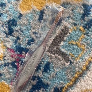 Artis Linear 6 Brush